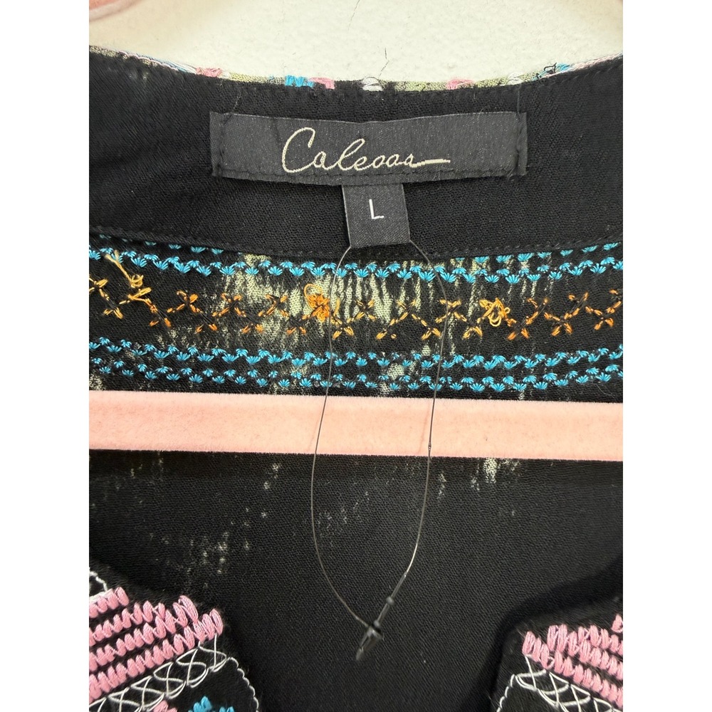Calessa Tunic Top Size L Black Tie Dye Embroidered Boho Bell Sleeve Ruffle Hem - Picture 3 of 8